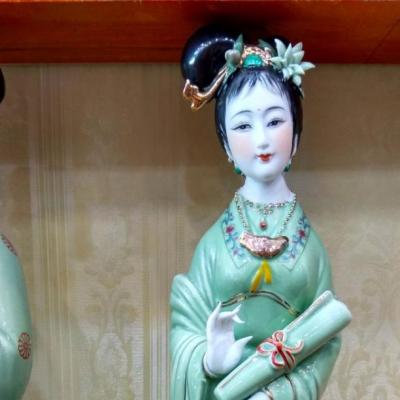 Bộ tượng Tứ Đại Mỹ Nhân